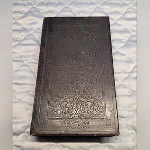 RB4 Vintage Hidden Book Storage Box Safe